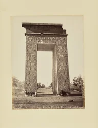 Karnak. Temple de Ramsès IV. Porte triomphale
