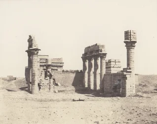 Erment Hermonthis, vue générale des ruines - Temple et Mammisi, 1851-52, imprimé 1853-54