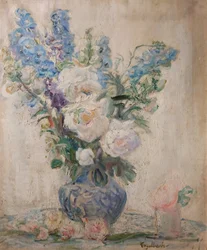 Roses blanches et delphiniums