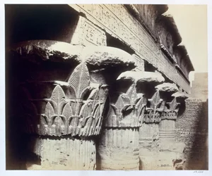 Les chapiteaux du portique, Temple de Khnoum, Esna, Égypte, 1862