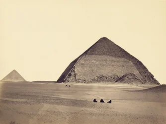 Les pyramides de Dahchour vues du sud-ouest
