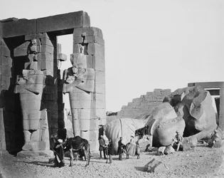 Le Ramesseum, Thèbes, Égypte, 1858