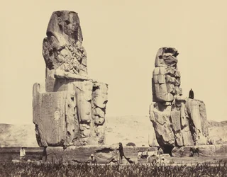 Les statues de la plaine, Thèbes, 1858 (photo)