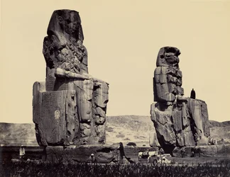 Les statues de la plaine, Thèbes