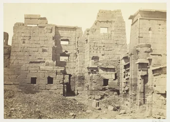 Le Palais du Temple, Medinet-Haboo, vers 1857