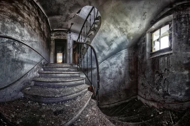 Un escalier en colimaçon abandonné