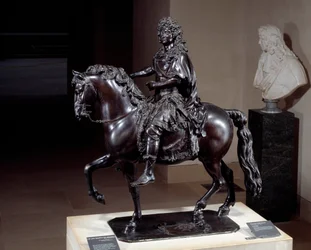 Statue équestre du roi Louis XIV (1638-1715) en bronze fondue à la cire perdue. Sculpture de François Girardon (1628-1715). XVIIe siècle. H. 1,02 x 0,98 x 0,5 m, Paris, Musée du Louvre
