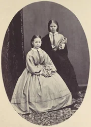 Portrait de deux filles