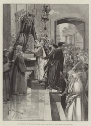 Jeudi Saint au Saint-Sépulcre, baisant la colonne où le Christ a été flagellé