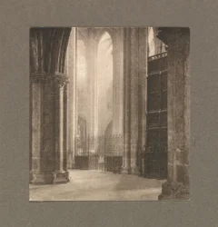 Hauteur et lumière dans la cathédrale de Bourges