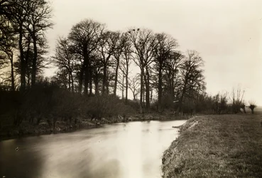 Kelmscott Manor : La Tamise près du manoir