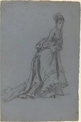 Jeune femme à la mode avançant