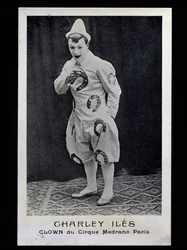 Clown Charley Iles (1876-?) du cirque Medrano à Paris, vers 1910, carte postale, France, 20e siècle