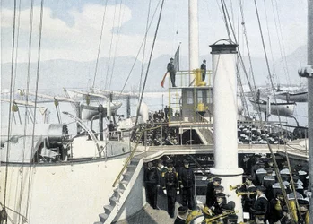 Marine française, fin du 19e siècle : inspection - Bibl. des Arts déco.