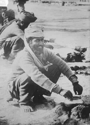 Soldat indien cuisinant en France, 1914-15