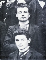 Portrait : Alfred Jarry (1873-1907) et Fargue (1876-1947) au Lycée Henri IV, Paris
