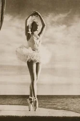 Rosella Hightower dans Le Lac des cygnes, du Grand Ballet de Monte-Carlo, 1949 (photogravure)