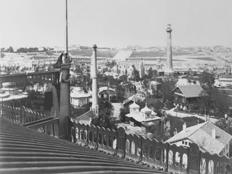 La colline de Chaillot, vue depuis le toit de la Galerie Circulaire à l