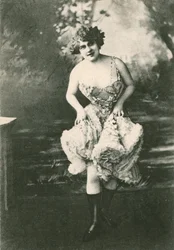 Danseuse non identifiée
