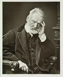 Victor Hugo (1802-85), de la Galerie Contemporaine, c.1874-78