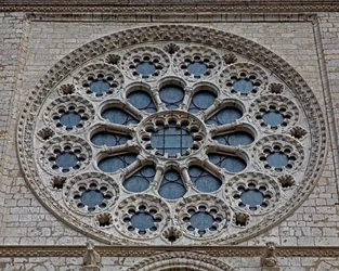 Vue extérieure de la rosace ouest
