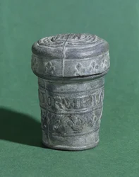 Boîte pour orviétan (plomb)