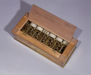 Machine à calculer inventée par Blaise Pascal en 1642