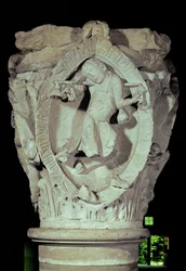 Chapiteau représentant la quatrième clé du plain-chant, vers 1095