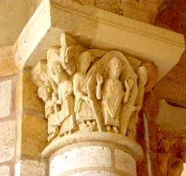 Chapiteau représentant la glorification de Saint Martin