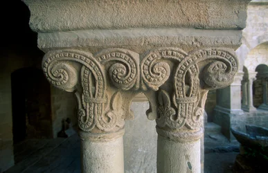 Chapiteaux sculptés du cloître