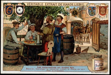 Corporations au Moyen Âge: meunier, boulanger et tonnelier vidant la chope du soir chez le brasseur. Chromolithographie Liebig de la fin du 19e siècle.