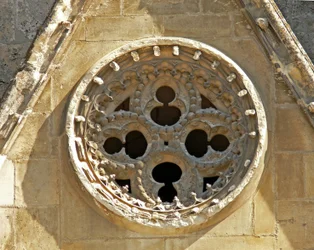 Rosace sur la façade ouest