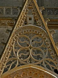 Rosace sur la façade ouest