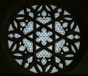 La rosace sur le mur est du transept sud