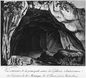 Entrée des carrières souterraines, illustration de Histoire naturelle de la Montagne Saint-Pierre de Maastricht par Barthélemy Faujas de Saint Fond (1743-1819) 1799