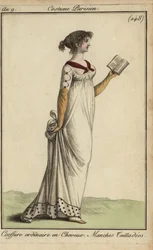 Femme à la mode lisant un livre