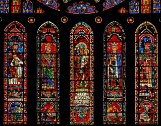 Figures sous la rosace nord : Melchisédek, David, Sainte Anne, Salomon, Aaron et scènes