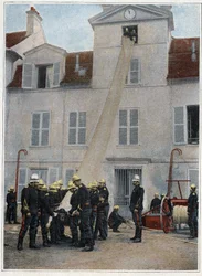 Pompiers de Paris. Le sauvetage passe avant tout