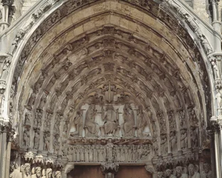 Art gothique : Tympan de la baie centrale du portail sud de la Basilique Notre-Dame de Chartres