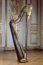 Harpe appartenant à la reine Marie-Antoinette