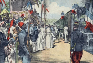 Inauguration du chemin de fer reliant Thiès à Kayes au Sénégal, début du 20e siècle