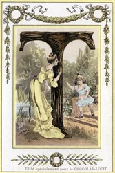Lettre T représentant une mère et sa fille jouant à cache-cache, fin 19e siècle (chromolithographie)