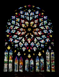 Rosace du transept nord représentant le Psaume 150