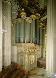 Orgue dans la chapelle