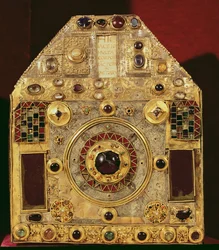 Phylactère ou reliquaire pentagonal, 10e-11e siècle