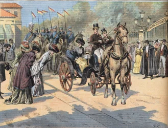 La reine Marie Christine de Teschen (1858-1929) salue les reines des Marches de Paris, du journal "Le Petit Parisien"