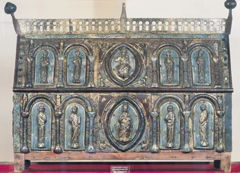 Coffret reliquaire de Saint Viance, École du Limousin, vers 1230-50