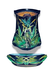 Citerne murale et bassin bleu cobalt de Sarreguemines, fin du XIXe siècle