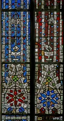Fenêtre de la chapelle sud wF représentant des détails de la canopée
