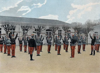 École spéciale militaire de Saint-Cyr, service interne : début de la formation